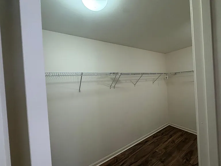 10916 Collington Dr — Photo 17