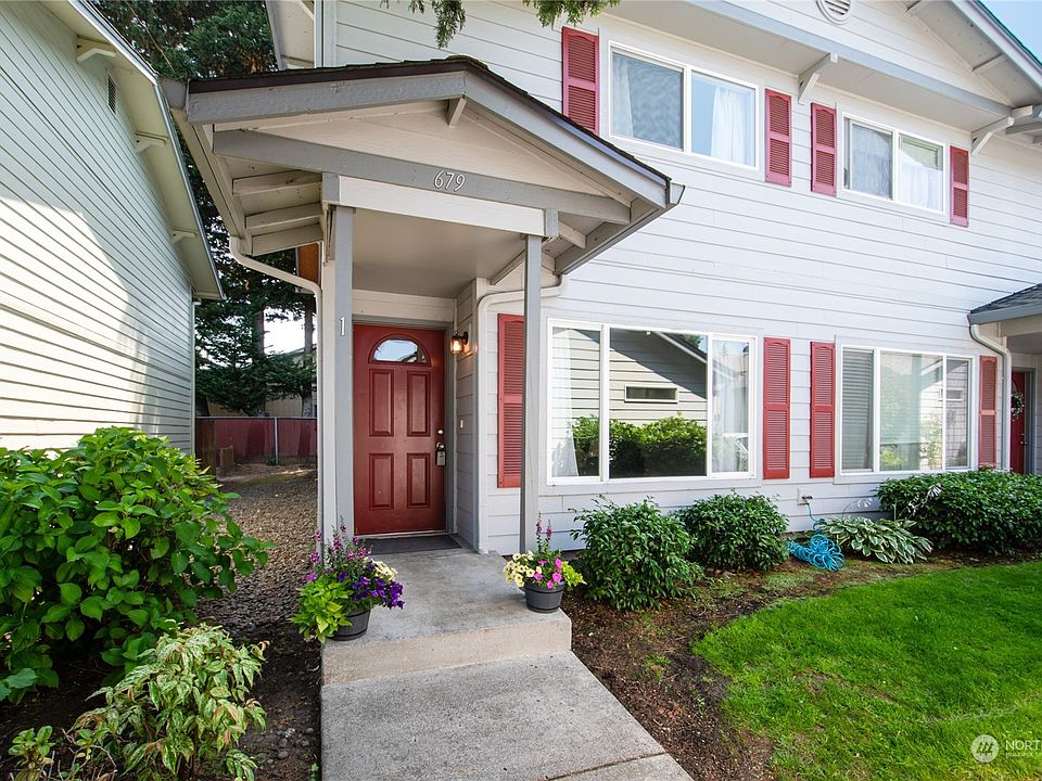 1st image of 679 32nd Street #1