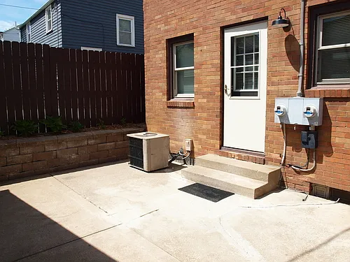1224 Milford St NE — Photo 16