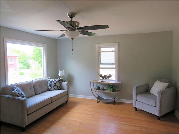 5th image of 611 Vine Street