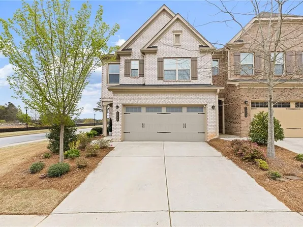 1255 Lanier Meadow Dr, Buford, GA 30518