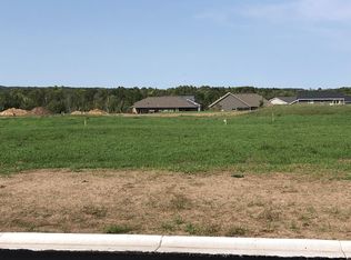 104 Collina Cir, Avon, MN 56310