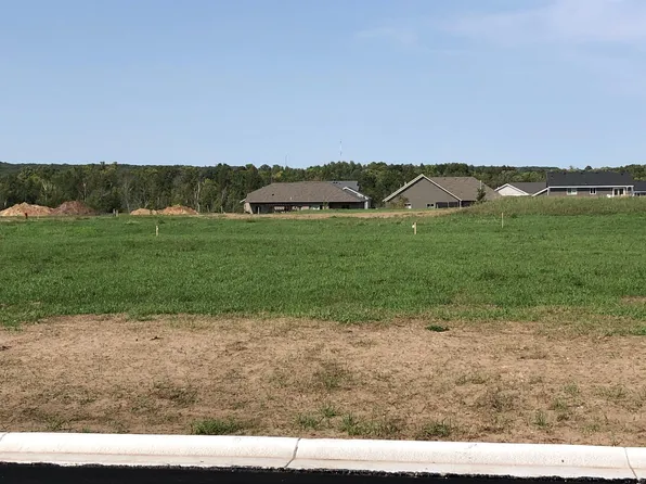 104 Collina Cir, Avon, MN 56310