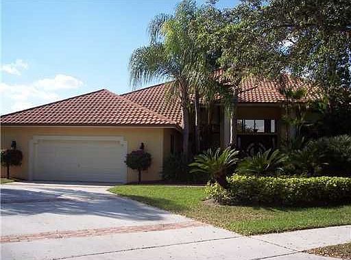 1st image of 1209 Manor Dr S