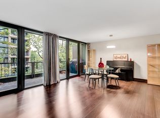 255 SW Harrison St APT TH10, Portland, OR 97201