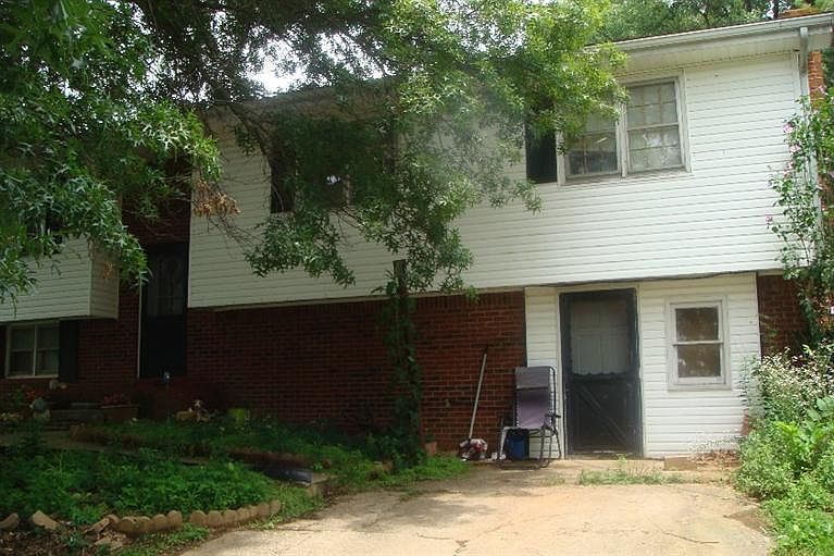 1st image of 1087 Iroquois Dr