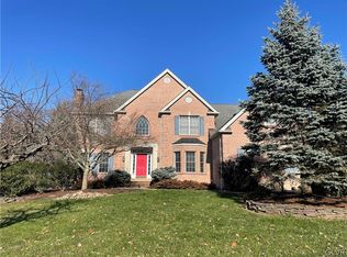 2951 Kristin Ct, Center Valley, PA 18034