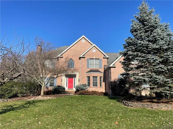 2951 Kristin Ct, Center Valley, PA 18034