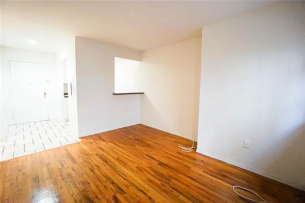 Rented by DSA Realty | media 17