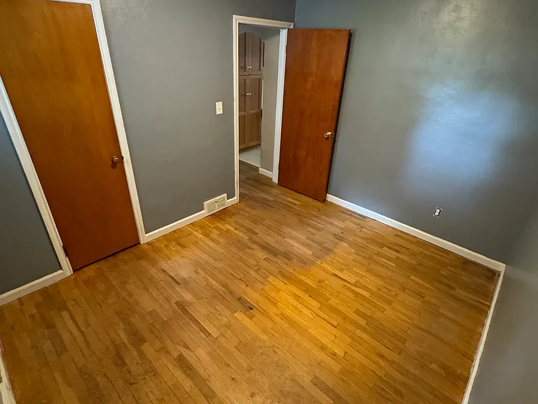 1668 W Homewood Ave — Photo 9
