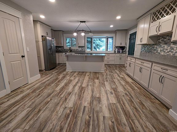 5th image of 4403 Harvest Ln