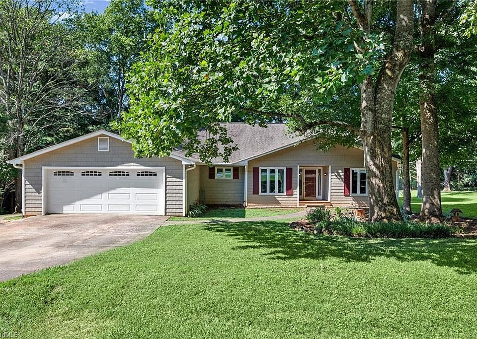 1st image of 8750 Willowmede Dr
