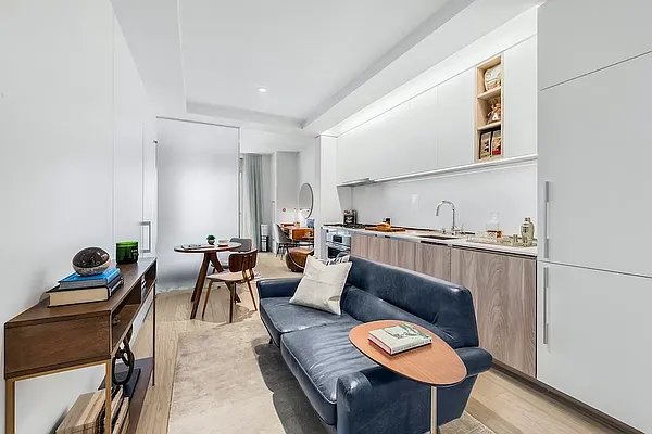 Rented by REAL New York | media 3