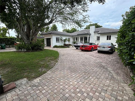 3rd image of 12885 SW 77th Ave