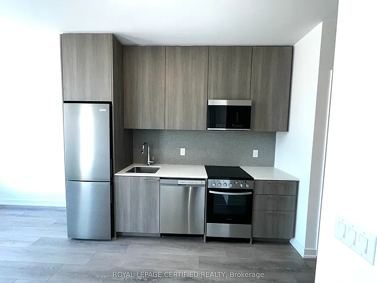 7439 Kingston Rd #1116 — Photo 8