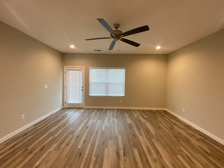 Cedar Creek Cove — Photo 10