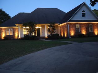 502 Deercreek Ave, Nashville, AR 71852
