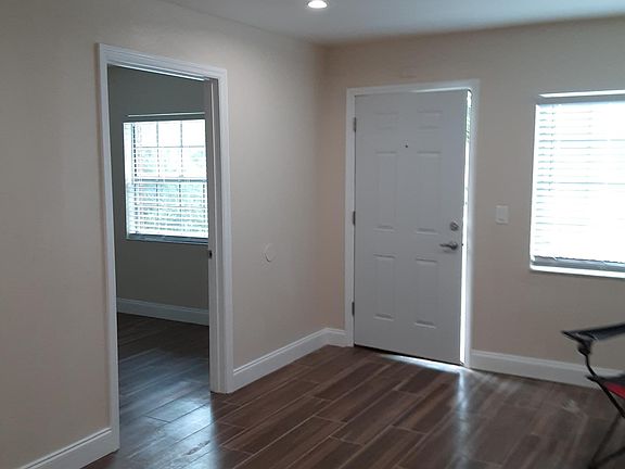 4th image of 551 Flemming 207 Way