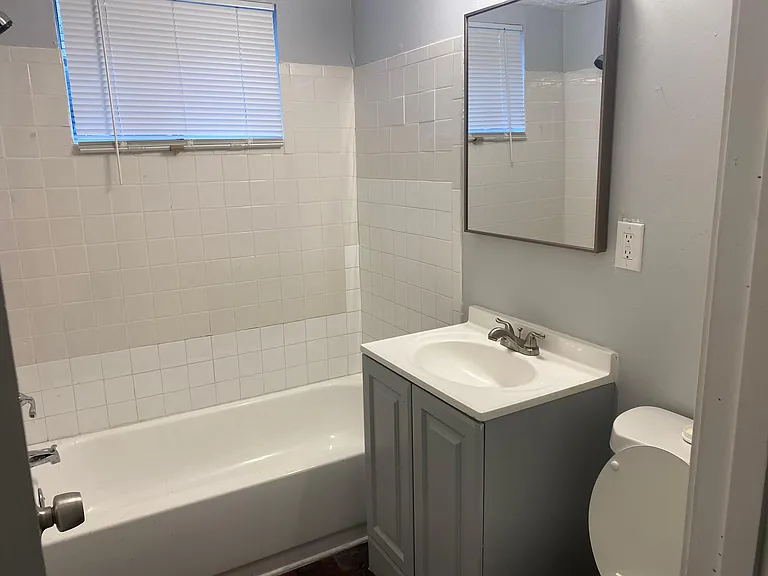 2050 Joseph E Boone Blvd NW #6 — Photo 8