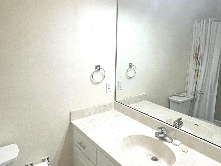 1210 Kapalama Ct — Photo 3