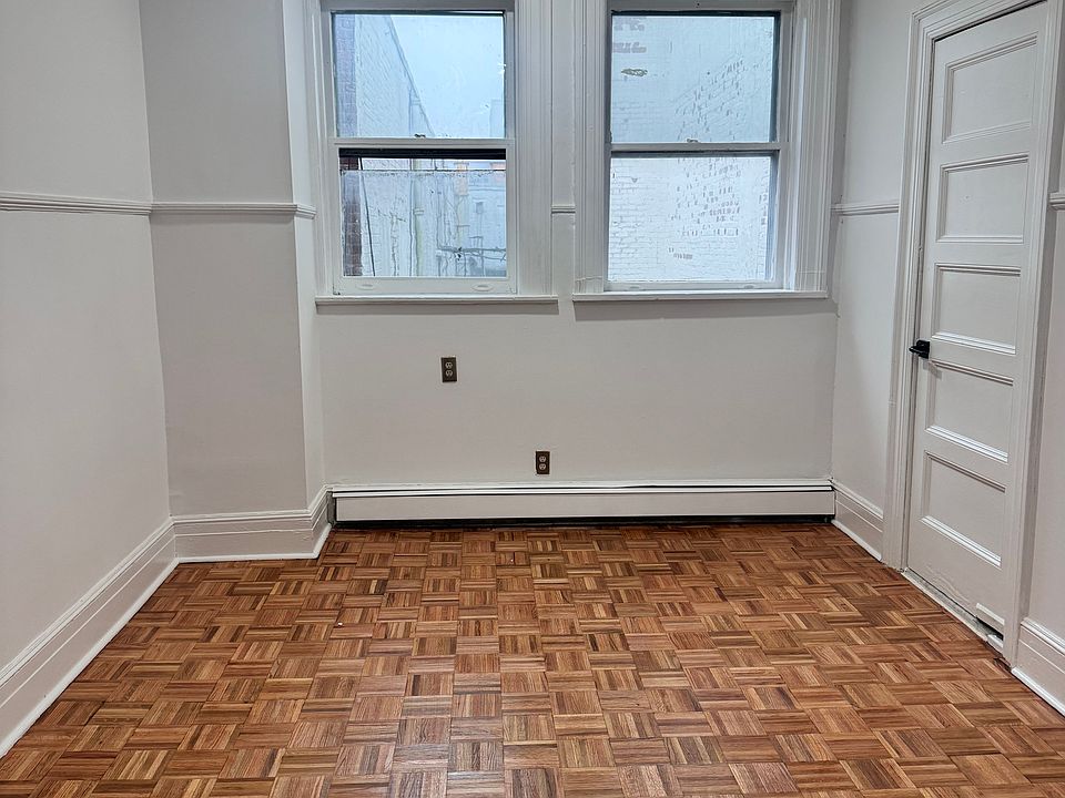 1st image of 416 Bloomfield Ave #6