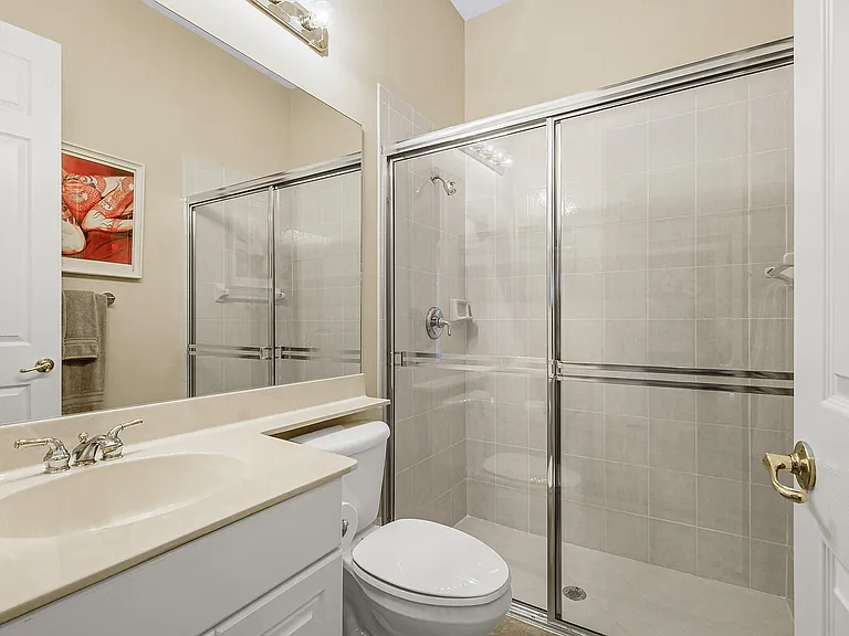 4600 Mariners Cove Dr — Photo 23