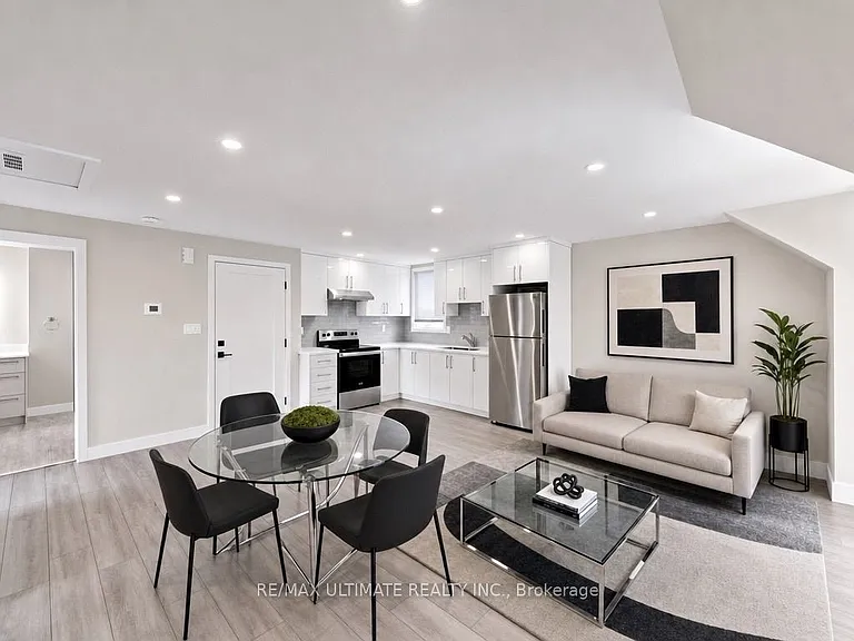 10 Warbeck Pl #UPPER — Photo 4