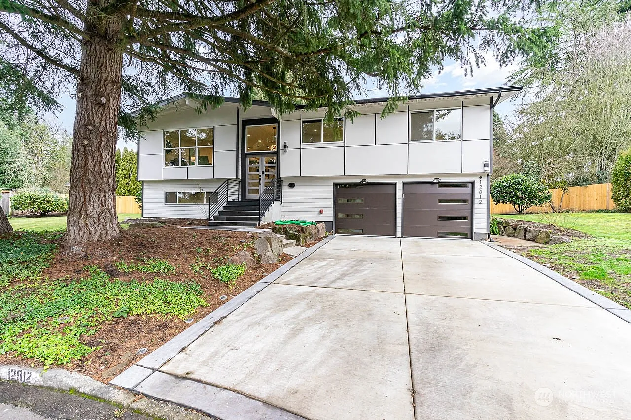 12812 SE 186th Place photo 1