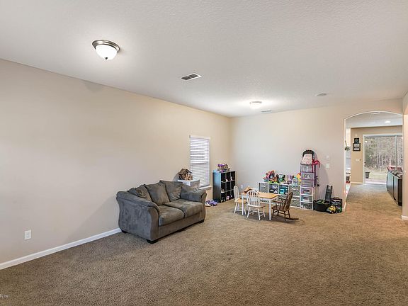 2nd image of 407 Huffner Hill Cir