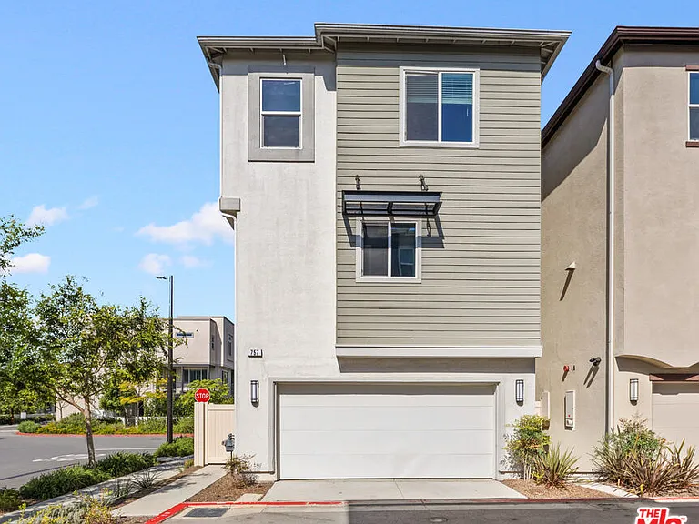757 Daniel Freeman Cir — Photo 27