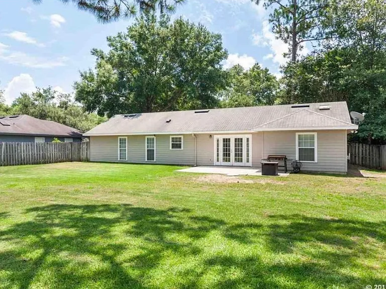 8404 SW 66th Ln — Photo 14
