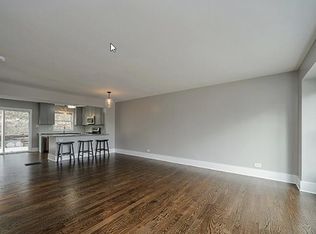 133 N Huffman St, Naperville, IL