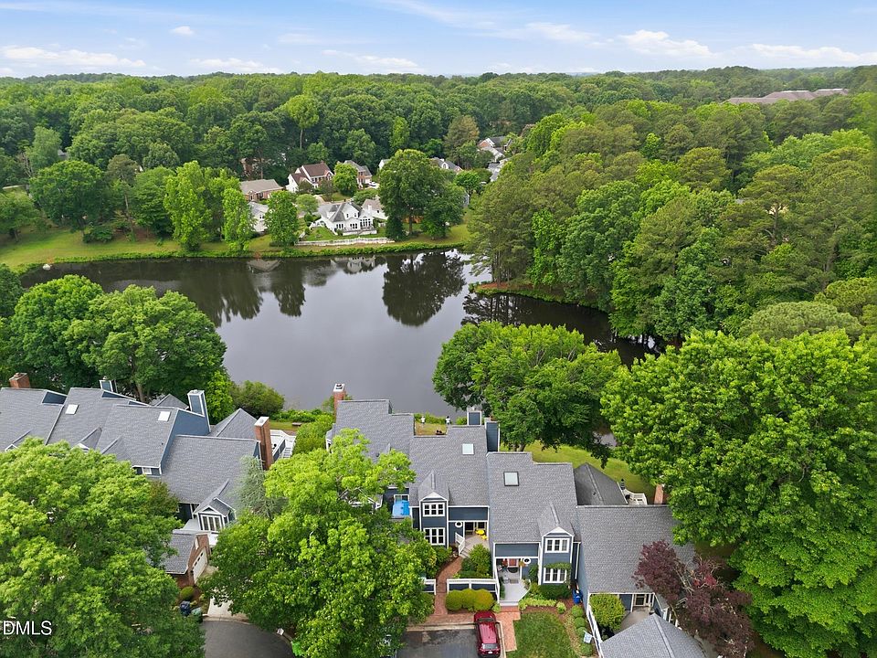 1st image of 7523 Wellesley Park S
