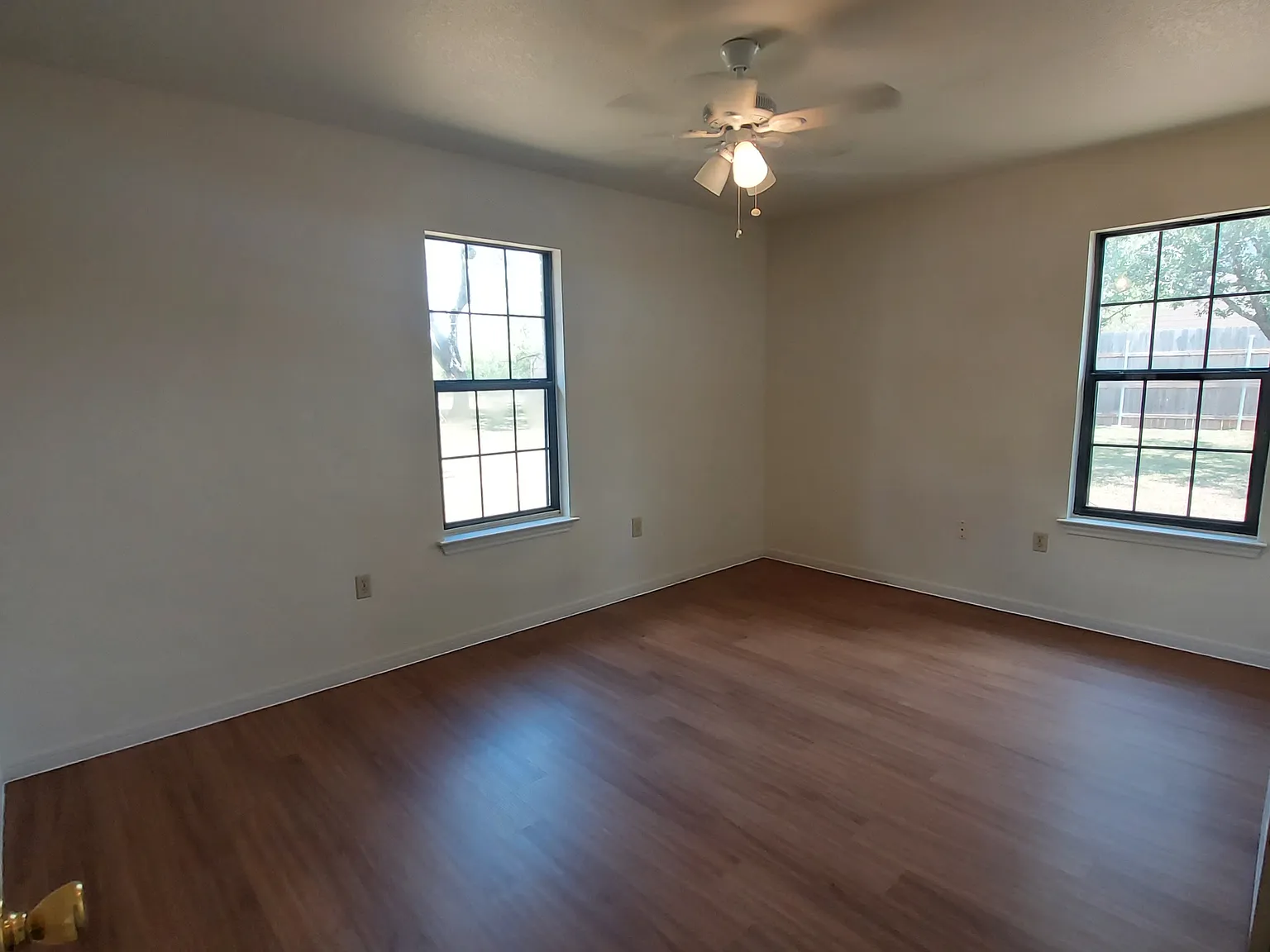 2 bed, 789 sqft, $1,100 — Photo 2