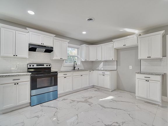 2nd image of 600 Diane Dr