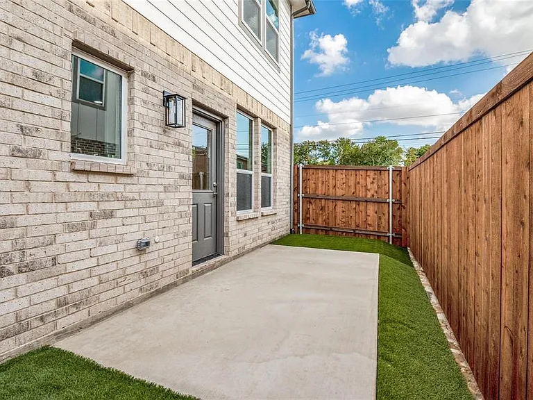 7307 Rubio Pl — Photo 17