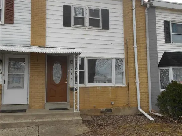 752 Mohawk St, Allentown, PA 18103