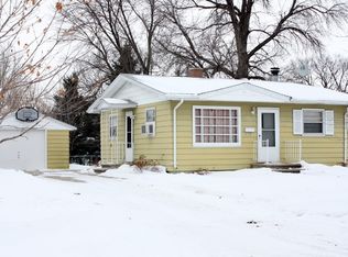 1920 10th Ave N, Moorhead, MN 56560