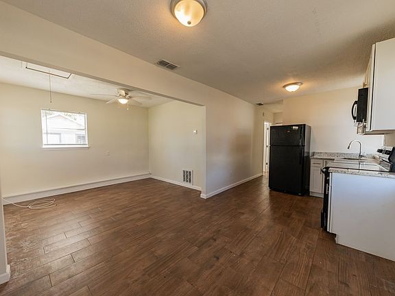 4th image of 258 1st St