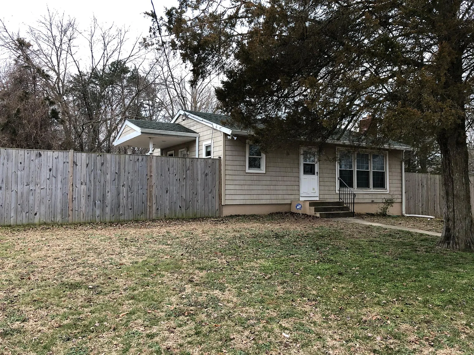 1115 Odenton Rd photo 1