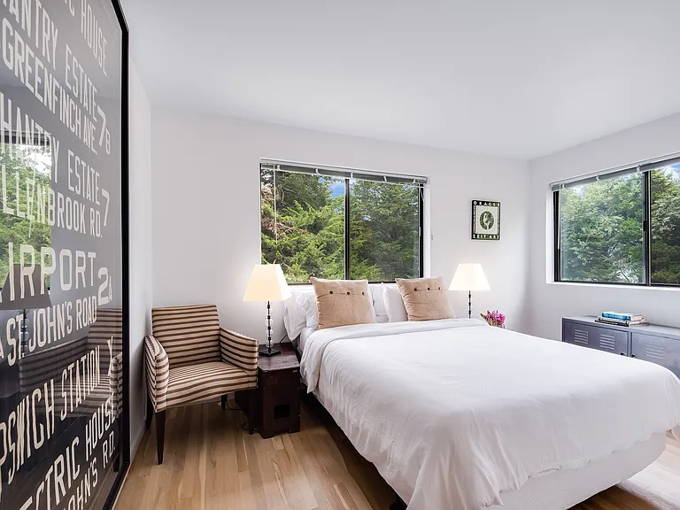11 Sheperds Ln — Photo 8