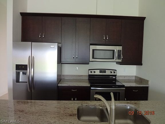 5th image of 1723/1725 SW 33rd Terrace Cpe
