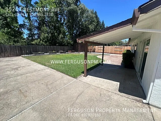 1524 Crestmont Ave — Photo 15