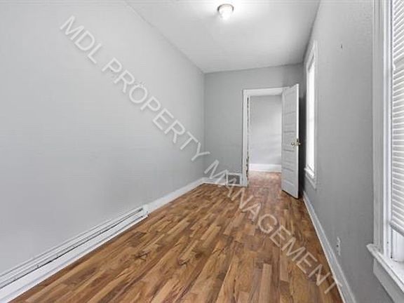 4th image of 822 Jackson St #616