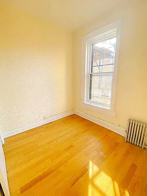 Rented by Waverly Realty Associates | media 10