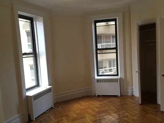 Rented by AJ Clarke | media 19