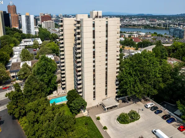 2211 SW 1st Ave Unit 705, Portland, OR 97201