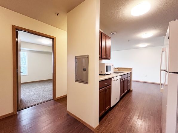 7750 Sunwood Dr NW APT 108