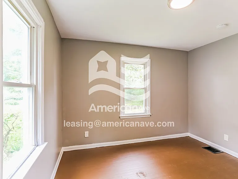 602357_009_main_bedroom_10.jpg