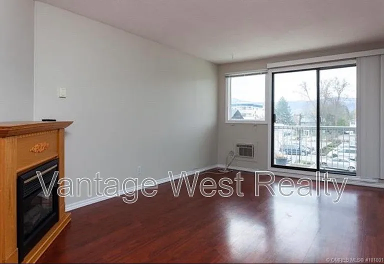 625 Rowcliffe Ave #202 — Photo 5